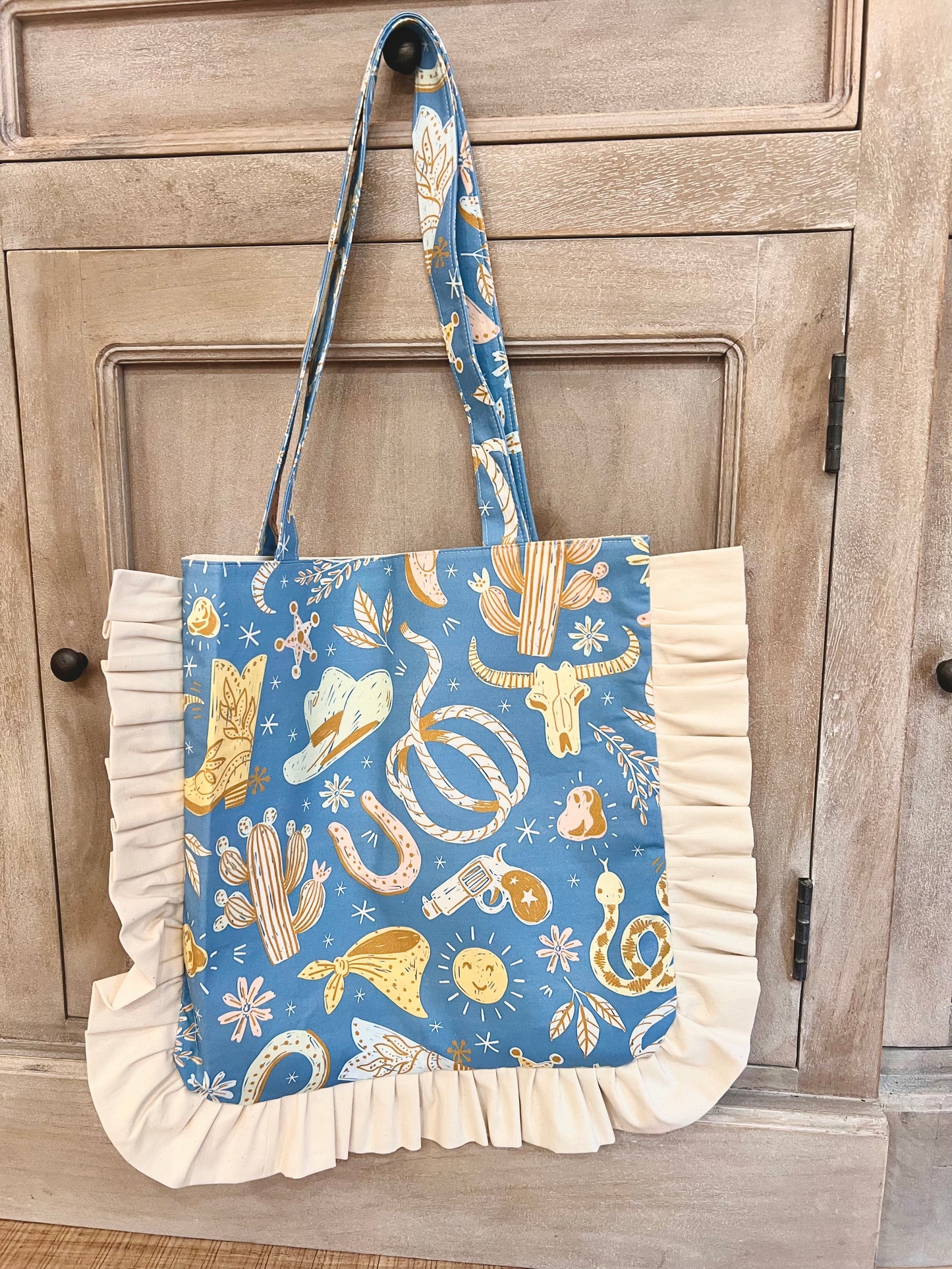 Western Ruffle tote