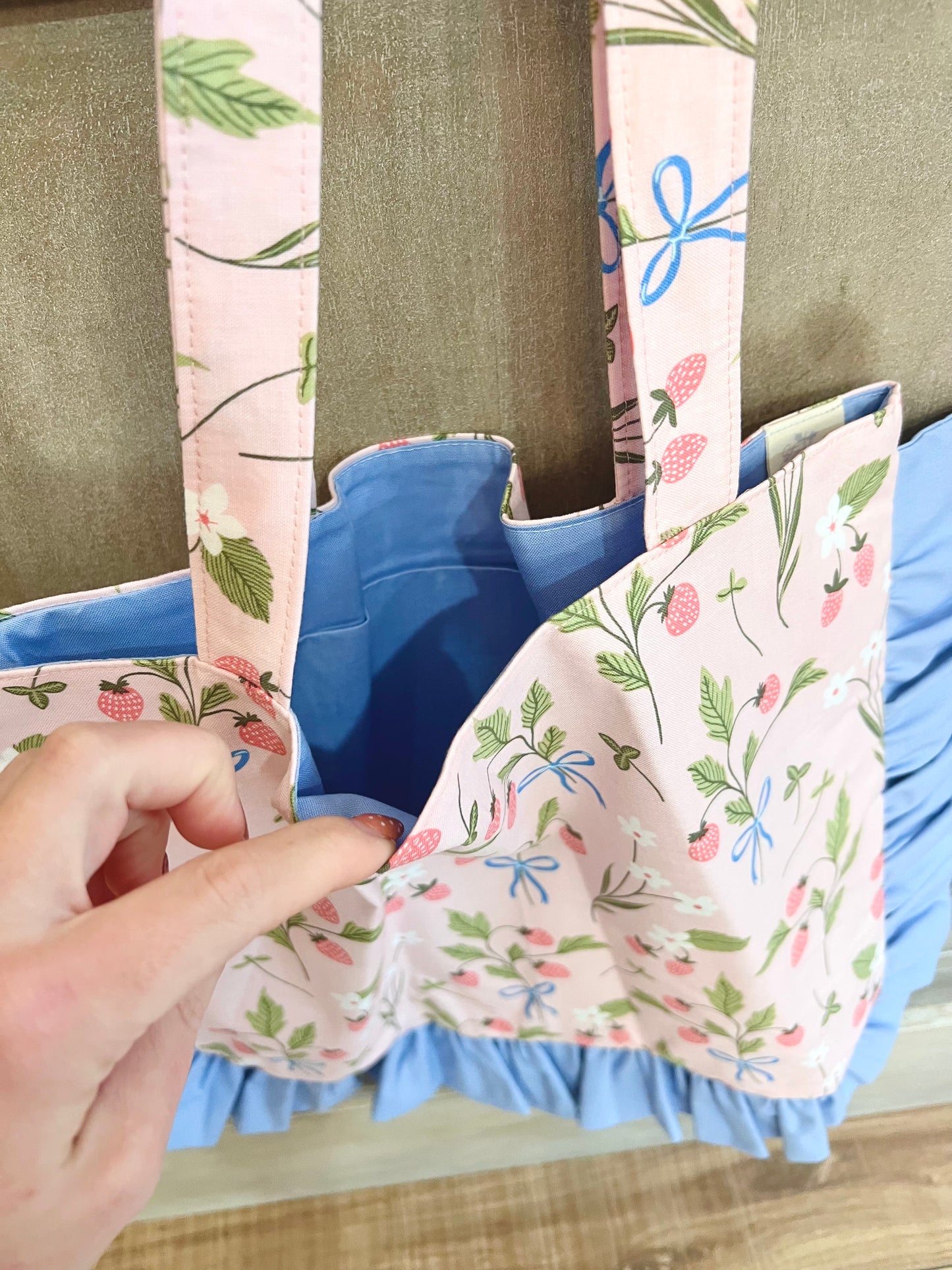 Strawberry Patch Ruffle tote